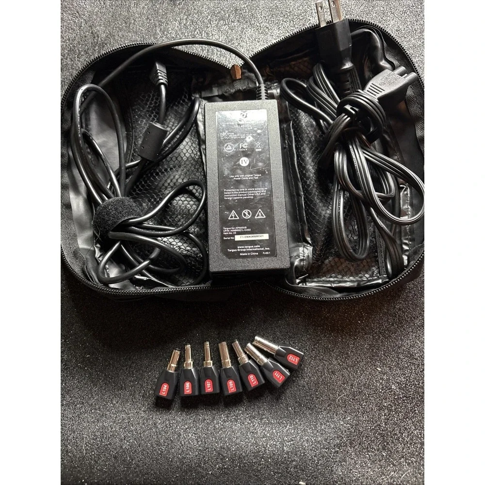Targus APA68 A Universal Laptop Wall Power Adapter 90W 100-240V Tested